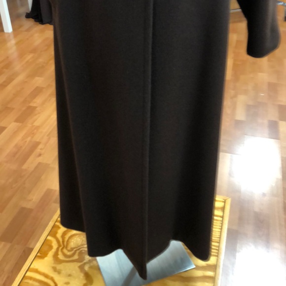 Women’s brown 100% wool overcoat, gold buttons - Picture 3 of 6